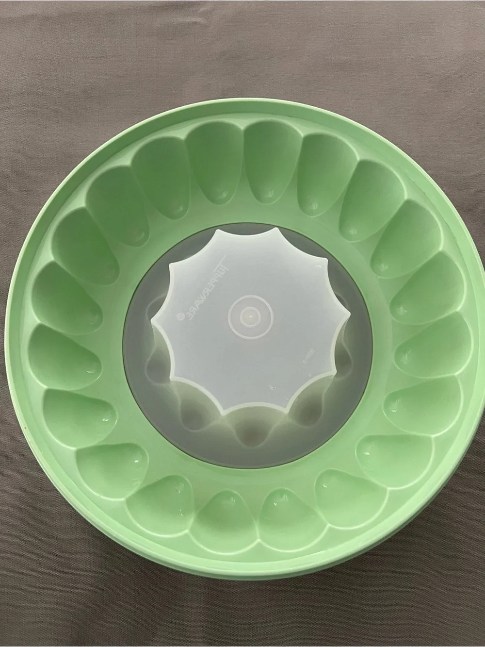 Vintage Tupperware Mint Green Gelatin / Jello Mold with Lid